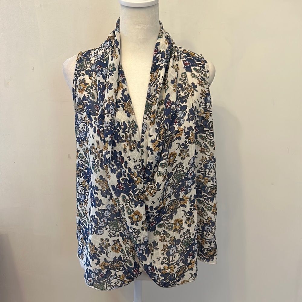 Bishop + Young draped floral sleeveless blouse Size S New